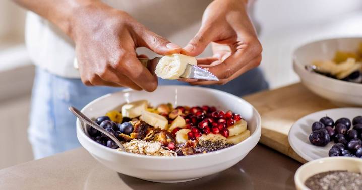 'Simple breakfast swap helped me drop 7lbs and it takes just 5 mins to make'