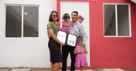 Entrega Infonavit primeras 'Viviendas para el Bienestar' con impulso en Tabasco
