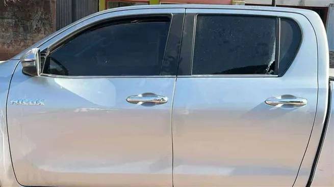 Balearon la camioneta en la que viajaba Juan Manuel Urtubey en Salta