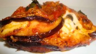 Cómo hacer berenjena a la parmesana riquísima: la receta clásica italiana de simples ingredientes