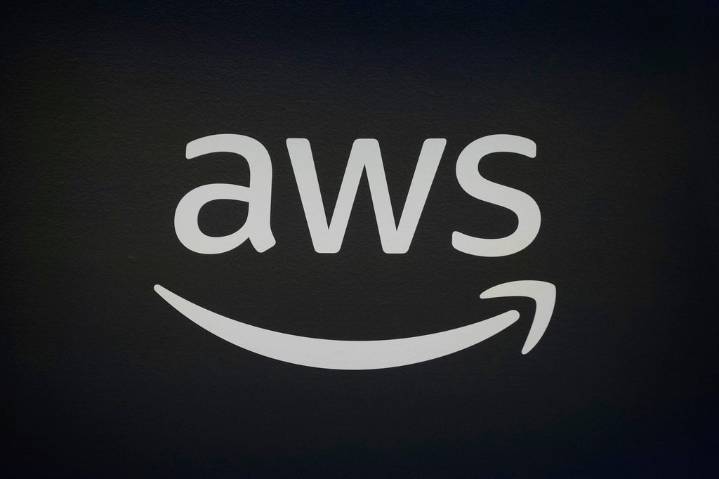 Amazon cloud outage reaches Canadians, Wealthsimple among businesses affected