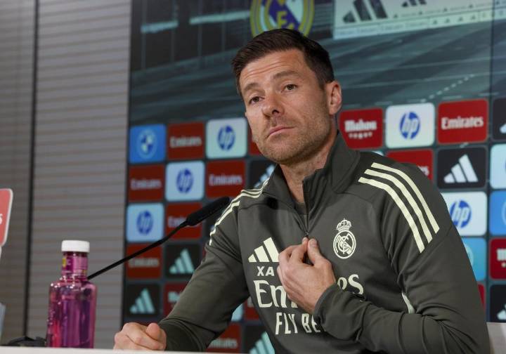 Xabi Alonso da por zanjado el 'caso Vinicius': «Ninguna represalia»