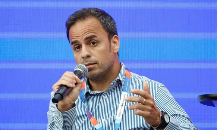 Latinoamérica debe impulsar descentralización e innovación para acercar la salud