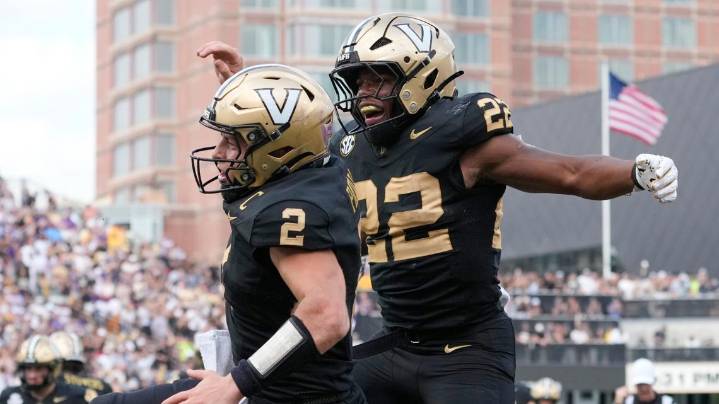 Vanderbilt ranked top 10 in AP poll for first time since 1947 season