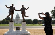 Trump-Epstein statue returns to National Mall after Park Service took it down