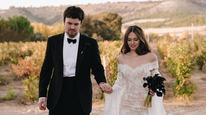 Antonio Banderas' daughter Stella marries Alex Gruszynski in fairytale Spanish wedding