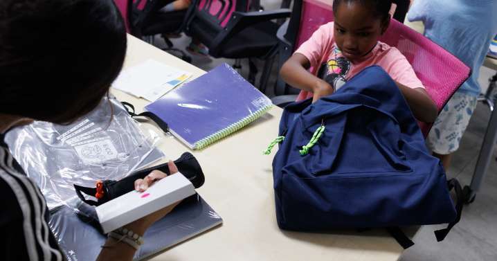 Un profesor, denunciado por agresión sexual a menores en un colegio de Sevilla: «Los niños no mienten»