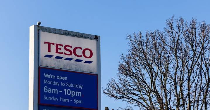 Tesco Clubcard holders can claim £12 ahead of Christmas but must act soon