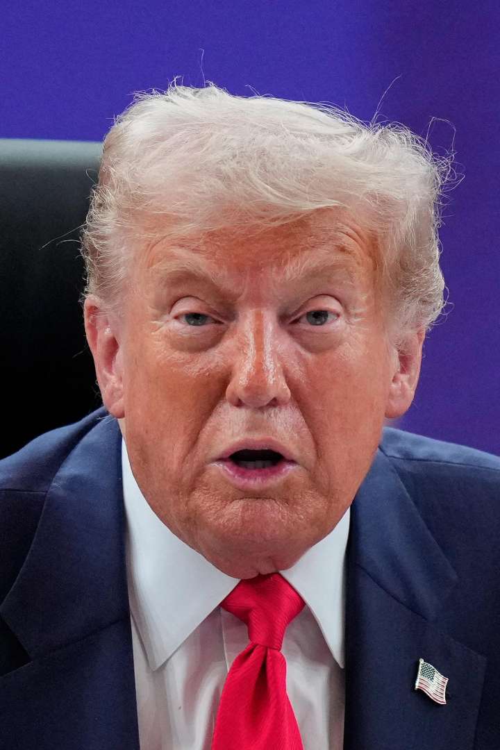 Trump evalúa posibles ataques por tierra en Venezuela y Colombia, según senador Graham
