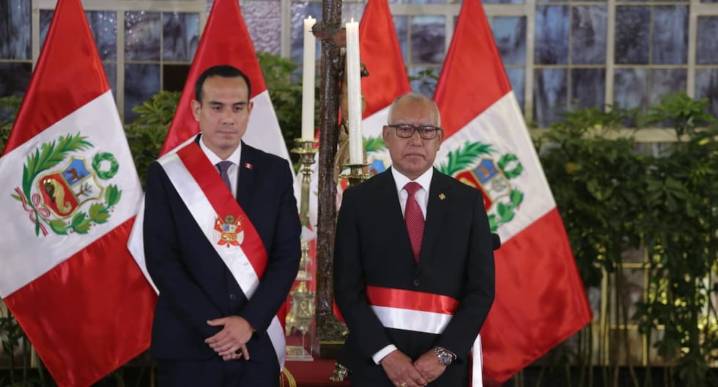 César Díaz Peche juró como nuevo ministro de Defensa en reemplazo de Walter Astudillo en gabinete José Jerí |
