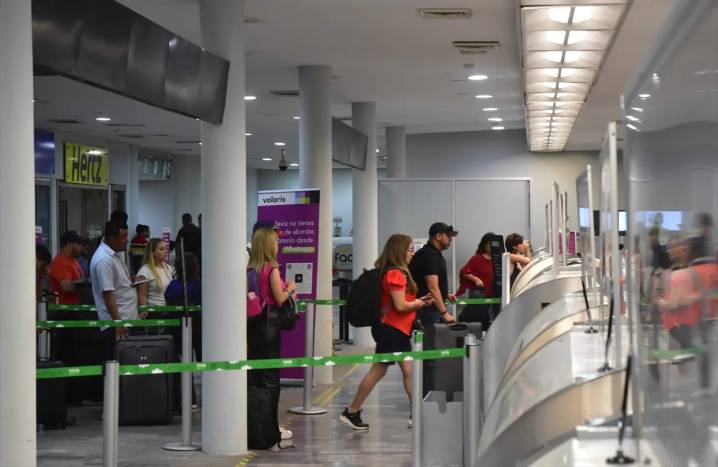 Subsidiar impuesto aeroportuario para mejorar conectividad aérea
