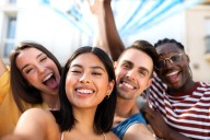 Miss Manners: Please don’t include me in your Facebook group shots