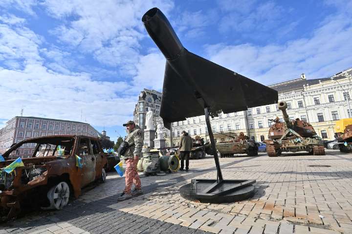 Hong Kong companies funnel Canadian tech to Russian army, report says