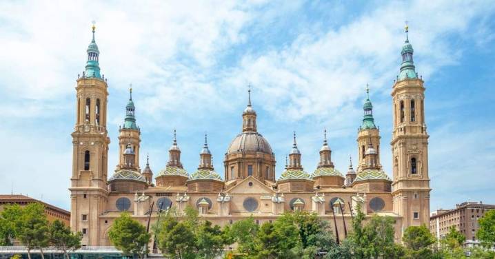 Qué opinan los visitantes de la Basílica del Pilar: "Eso fue algo que me sorprendió..."
