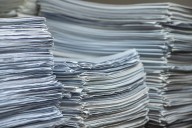 Para cuidar el ambiente, concejales aprobaron colocar contenedores de papel en la Municipalidad