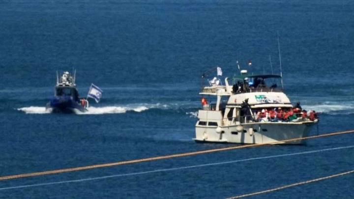 Israel intercepta el último barco de la flotilla humanitaria atrapando a los activistas