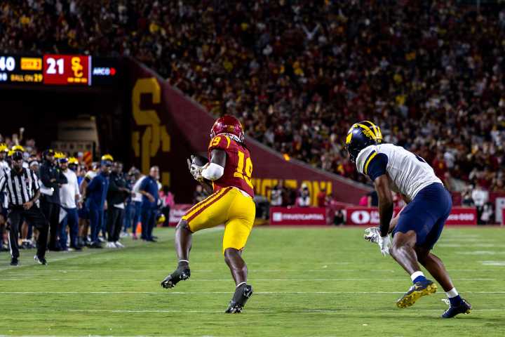One costly turnover and many failed third downs doom Michigan in loss to USC