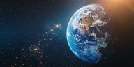 De un templo dorado a un hueso de dinosaurio y un Tesla: la insólita colección de objetos que ya orbitan el espacio