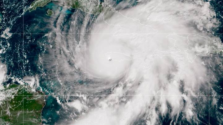 Hurricane Melissa update: See the moment the eyewall was breached