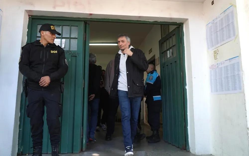 Máximo Kirchner: «A nadie le cae bien que un presidente de otro país nos diga cómo votar»