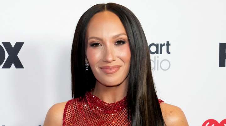 Cheryl Burke's Return To DWTS Put Her Unrecognizable New Look In The Spotlight