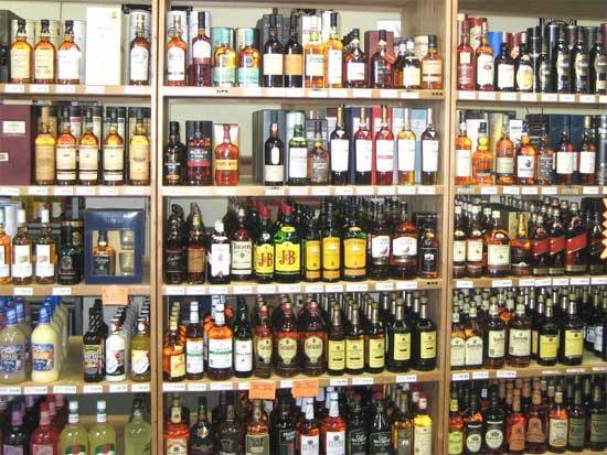 Sharp decline in alcohol sales across Karnataka following excise duty hike