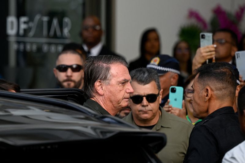 Brazil Supreme Court justice keeps Bolsonaro under house arrest