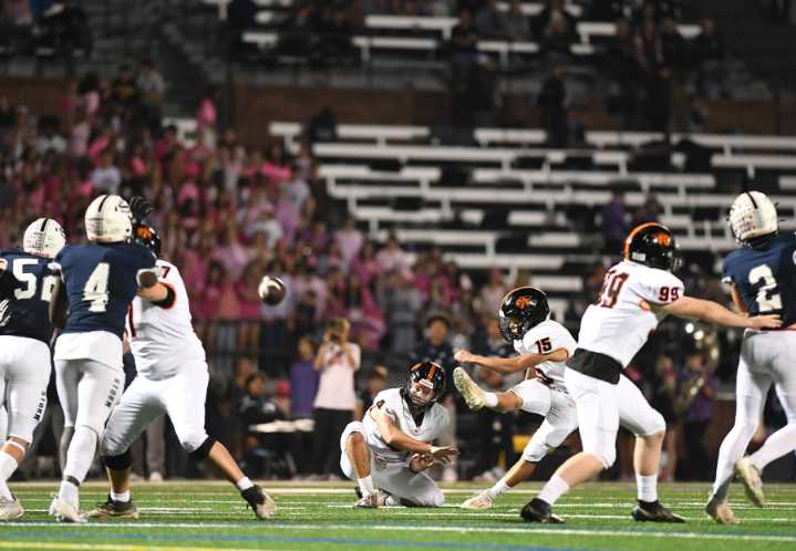 Bryland Fick’s strong leg gives Battle Ground football team a leg up