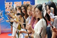 Influencers chinos deberán mostrar títulos universitarios para publicar sobre salud, finanzas y educación