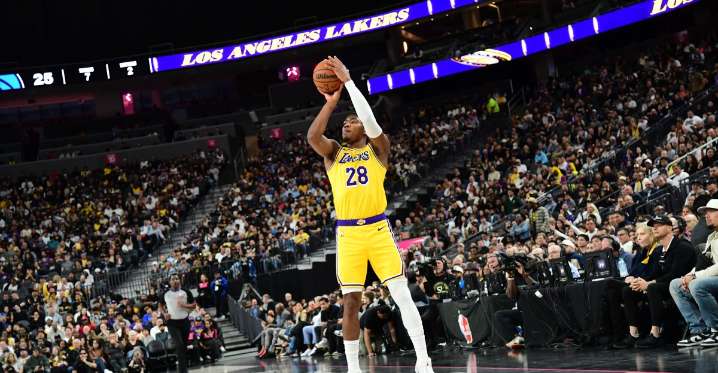 Lakers fall to Kings in preseason finale