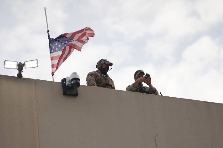 Experts weigh in on rare legal battle between Oregon and Trump over deployment of National Guard