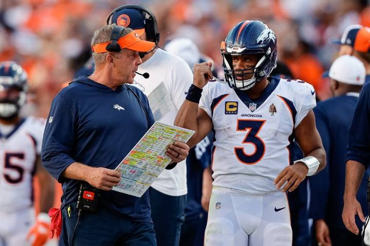 Deadspin | Broncos' Sean Payton: Comment not directed at Russell Wilson