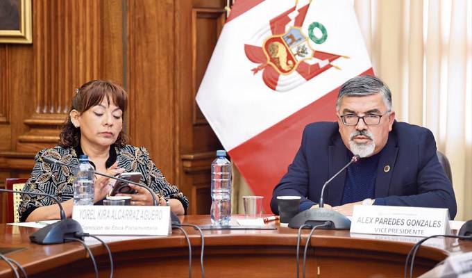 Kira Alcarraz: hasta el momento Ética no toma acciones contra legisladora que amenazó a periodista