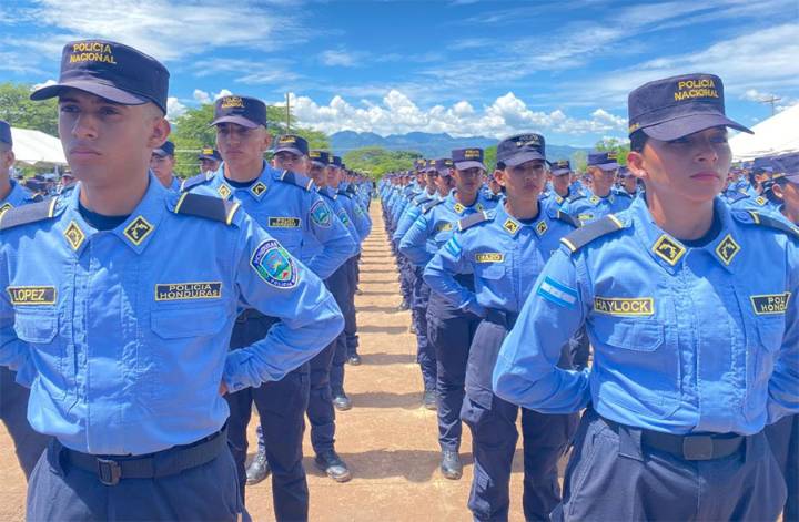 Policía Nacional integra más de 800 nuevos funcionarios policiales