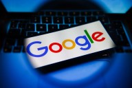 Guía rápida para desactivar respuestas automáticas de IA en Google Chrome