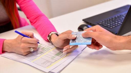 Cambios en las licencias de conducir: Nueva normativa y requisitos para profesionales