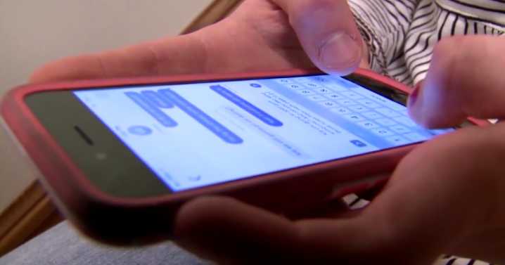Ex-Northfield teacher pleads guilty to sending nude photos to students
