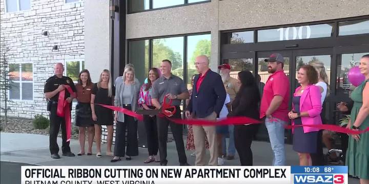 304 at Valley Pointe apartment complex officially open