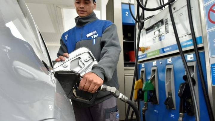 El gobierno suspendió aumentos en los combustibles hasta después de las elecciones