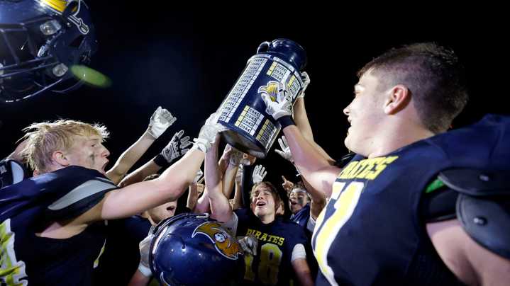 Lansing area Week 7 football rewind: See the performance, team of week