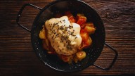 Ni Inclán Brutal Bar ni Decadente: éste es el restaurante del barrio de Las Letras con las mejores patatas bravas que vas a probar