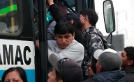 Paro de transportistas: conductores de empresa Sol de Oro bloquean vía en SMP