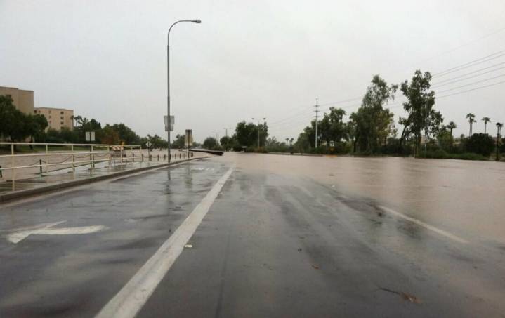 Storm closes some Scottsdale roads