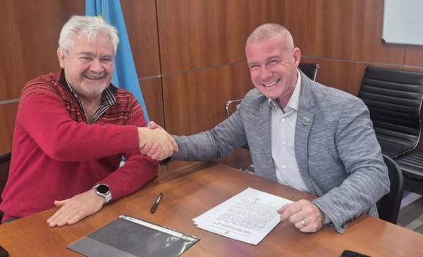 Torres anunció la construcción de 11 nuevas viviendas en Gaiman