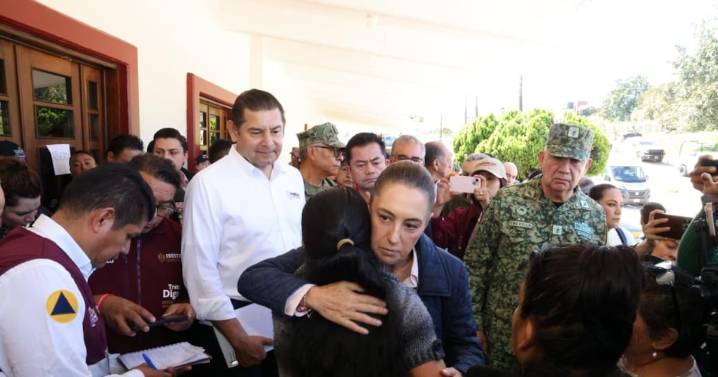 Sheinbaum supervisa atención a damnificados por lluvias en Huauchinango