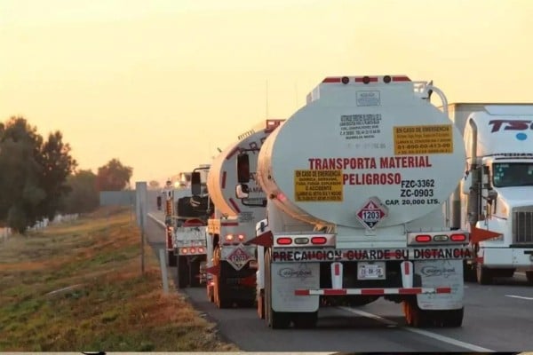 Investigan a empresarios de EU por huachicol fiscal