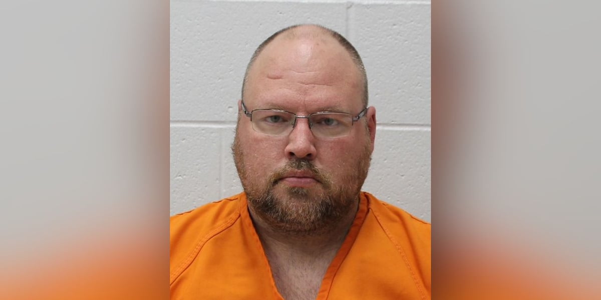 Man arrested, accused of trying to meet with a minor for sex