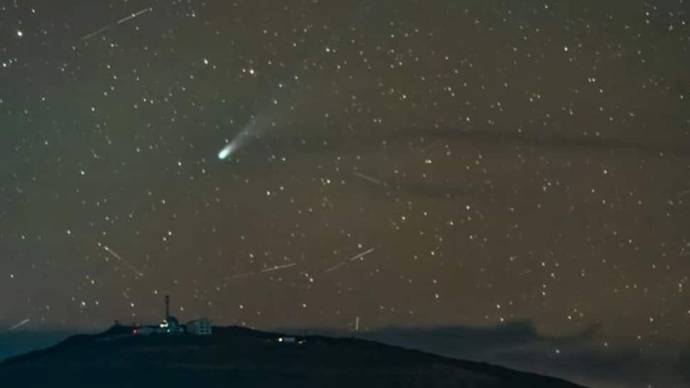 Indian Astronomer Captures Mesmerising View Of Comet Lemmon Lighting Up Ladakh’s 'Quiet Skies,' WATCH