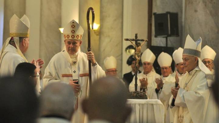 Monseñor Raúl Martín realizó sus primeros nombramientos en la curia de Paraná