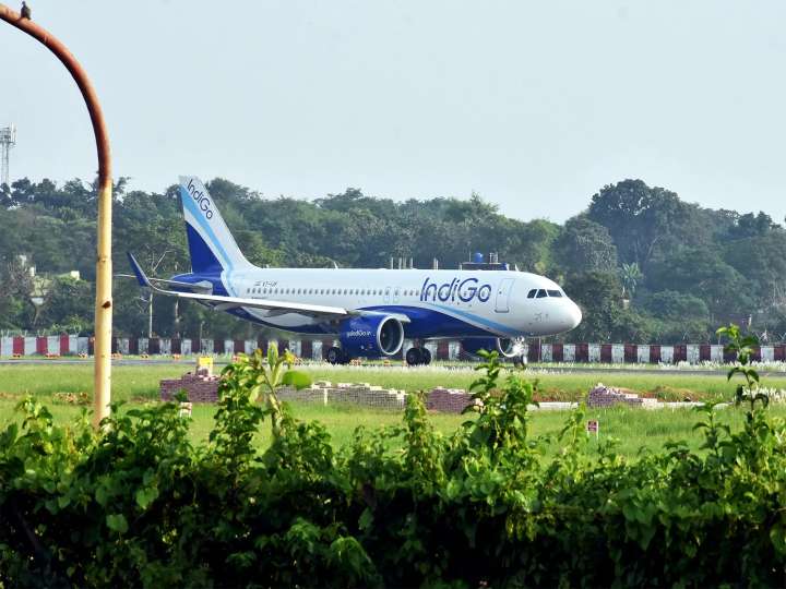IndiGo flight en route to Srinagar from Kolkata makes emergency landing in Varanasi